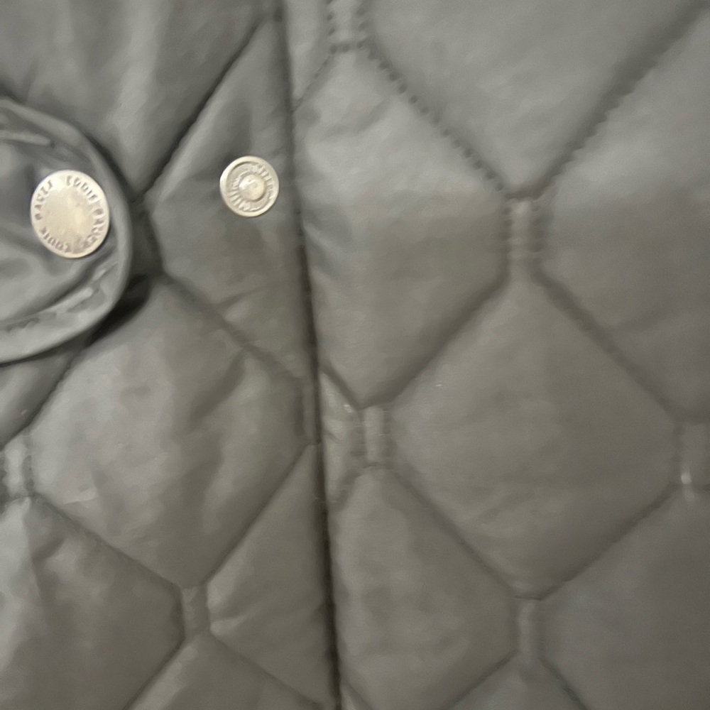 Eddie Bauer Dark Black Quilted Puffer Size Medium. - Picture 2 of 4